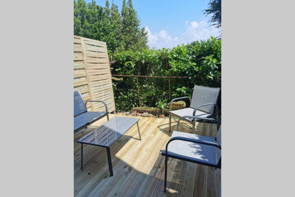 Le 3 De Coeur Avec Terrasse Appartement Honfleur Buitenkant foto